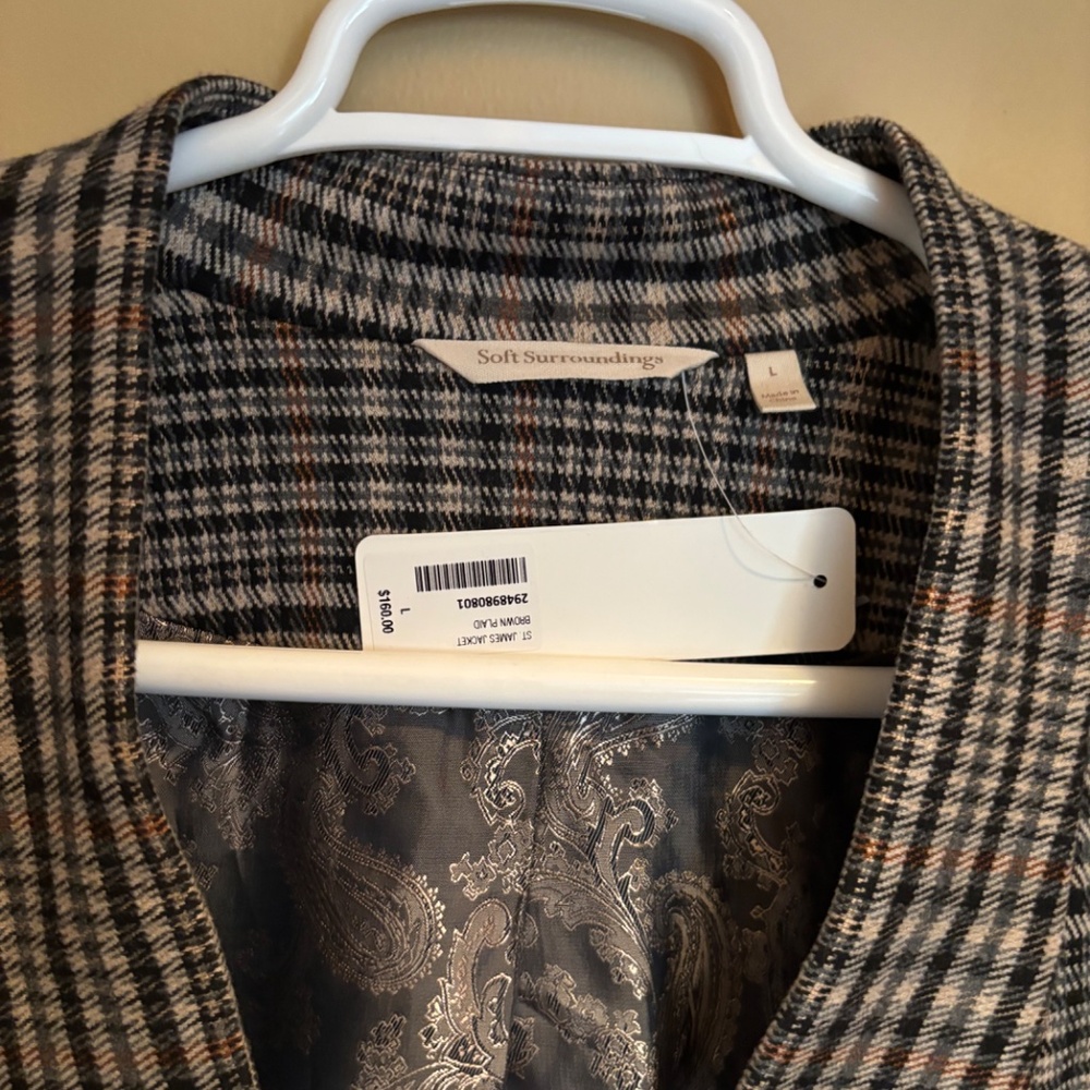 blazer - Picture 2 of 5